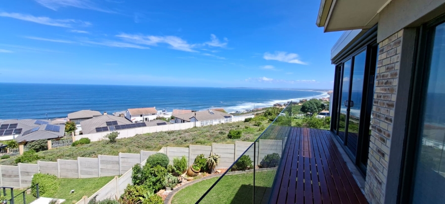  Bedroom Property for Sale in Dana Bay Western Cape